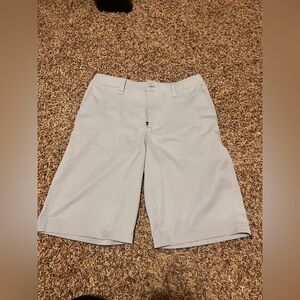 Boys Under Armour Light Gray Golf Shorts - size 18